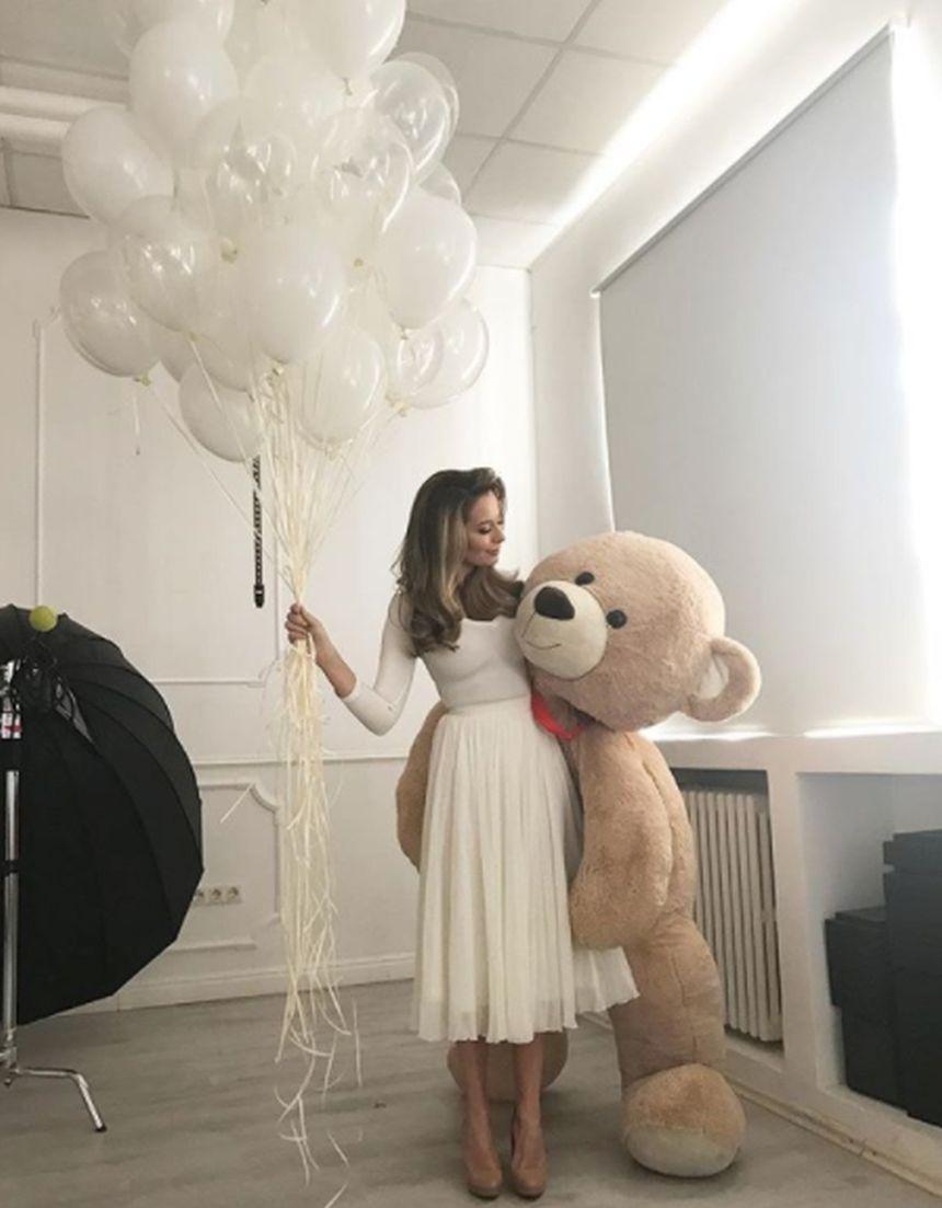 Cadoul deosebit primit de Laura Cosoi de la socrul ei. Îi face numai surprize de când a aflat că va fi bunic (FOTO) 505448