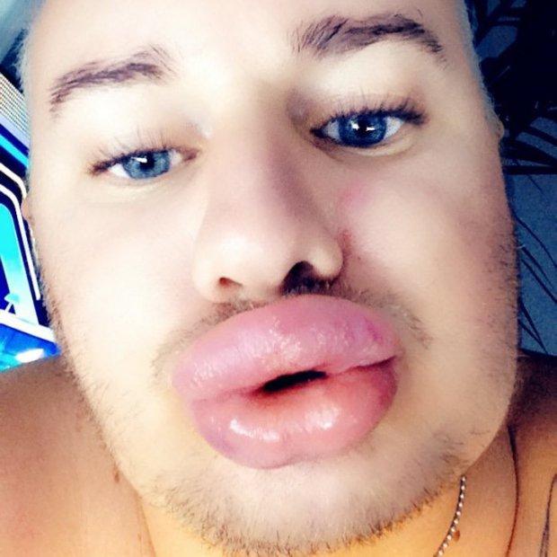 Visul său este să arate ca Marilyn Monroe. Ce a putut să-și facă acest bărbat - FOTO 505933