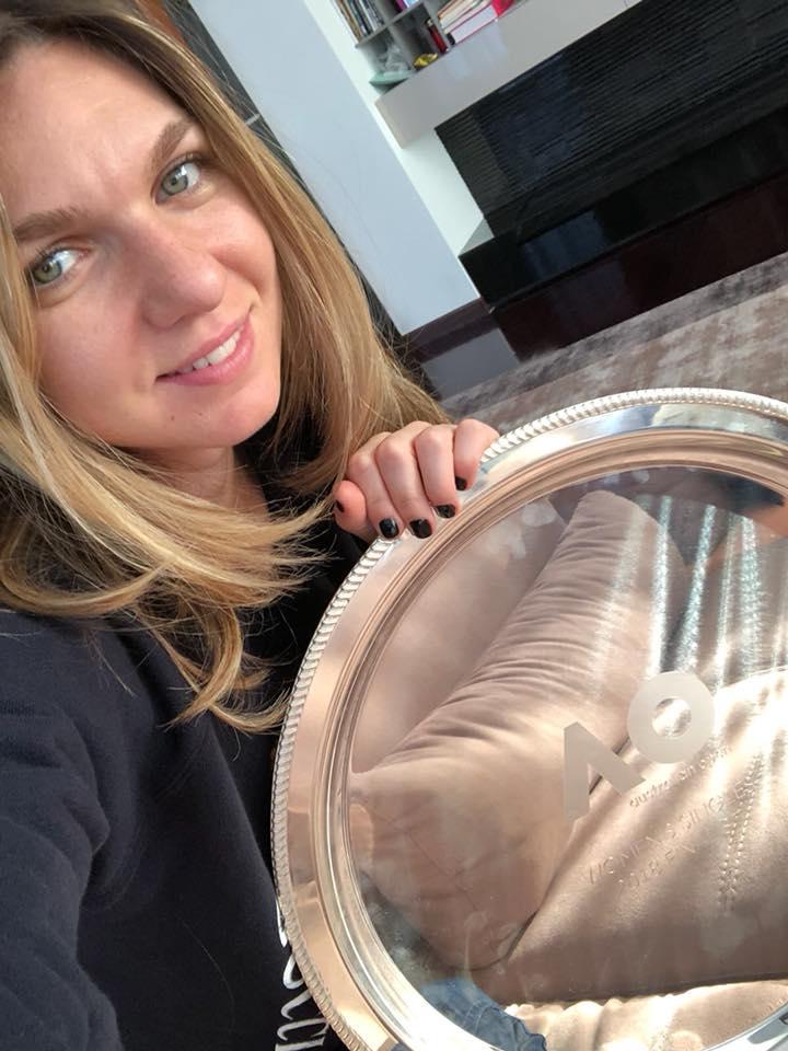 Ce a apărut pe pagina de Facebook a Simonei Halep, după ce s-a întors acasă de la Melbourne - FOTO 506198