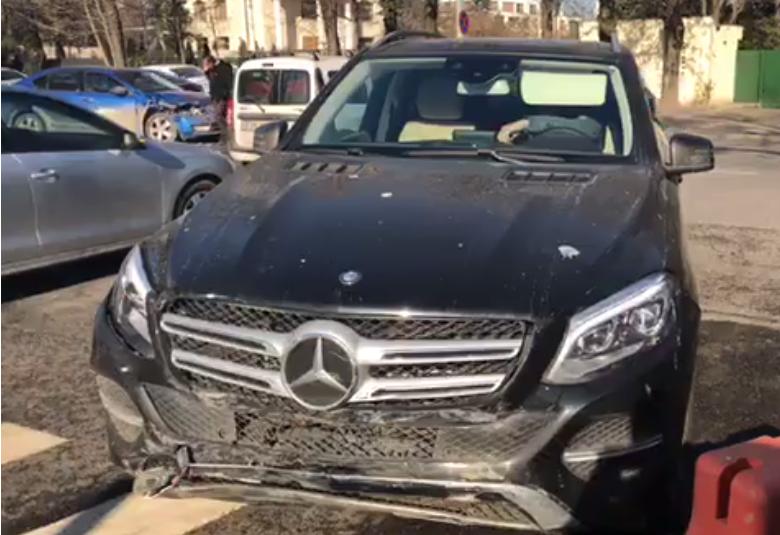 Dan Diaconescu, implicat într-un accident rutier în Capitală  506381