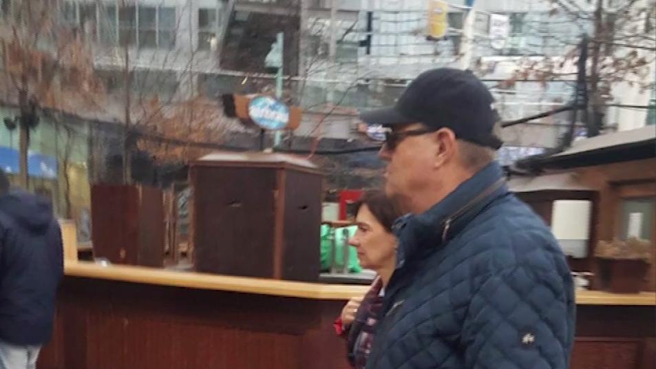 Klaus Iohannis, alături de Prima Doamnă după mult timp. Cum a fost surprins șeful statului - FOTO