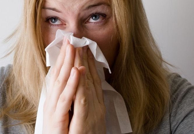E alertă în toată țara! Valul de gripă face ravagii în România. Ce recomandă medicii