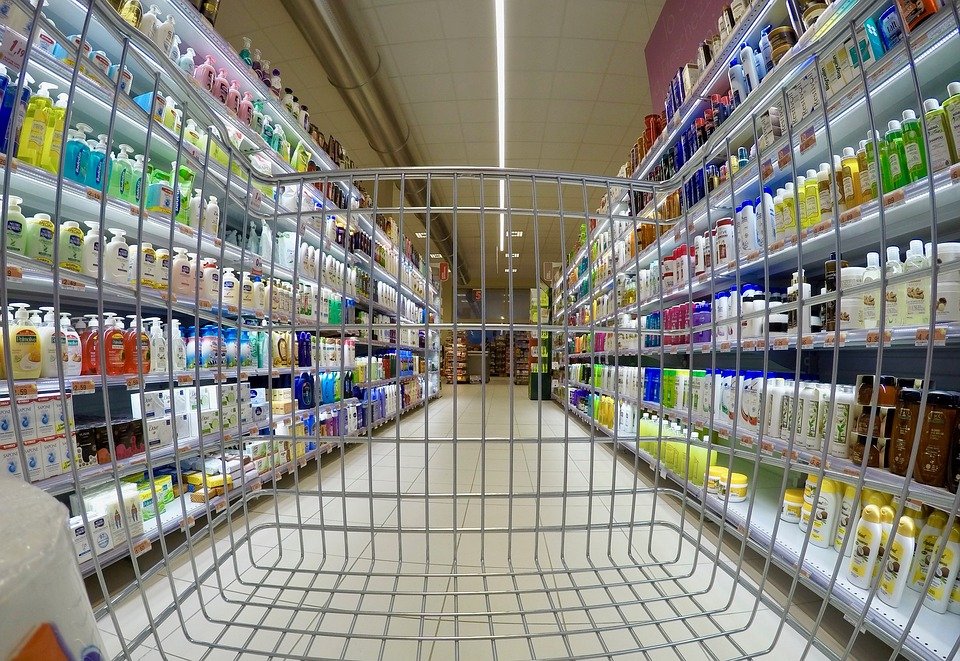 Imagini apocaliptice într-un supermarket! Oamenilor nu le-a venit să creadă când au văzut ce se aflau printre rafturi (FOTO+VIDEO)