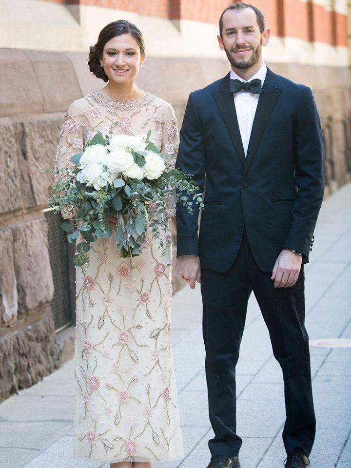 A vrut să îi aducă un omagiu bunicii sale pe care nu a cunoscut-o. Gestul uimitor pe care l-a făcut tânăra la propria nuntă 507981