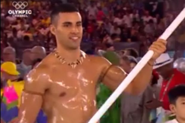 Imaginea zilei la Jocurile Olimpice de Iarnă 2018. Schiorul din Tonga a defilat la bustul gol