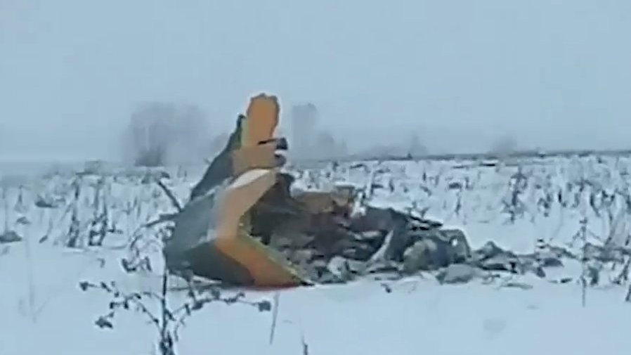 Noi informații despre avionul prăbușit în Rusia. A fost găsită cutia neagră. Primele ipoteze
