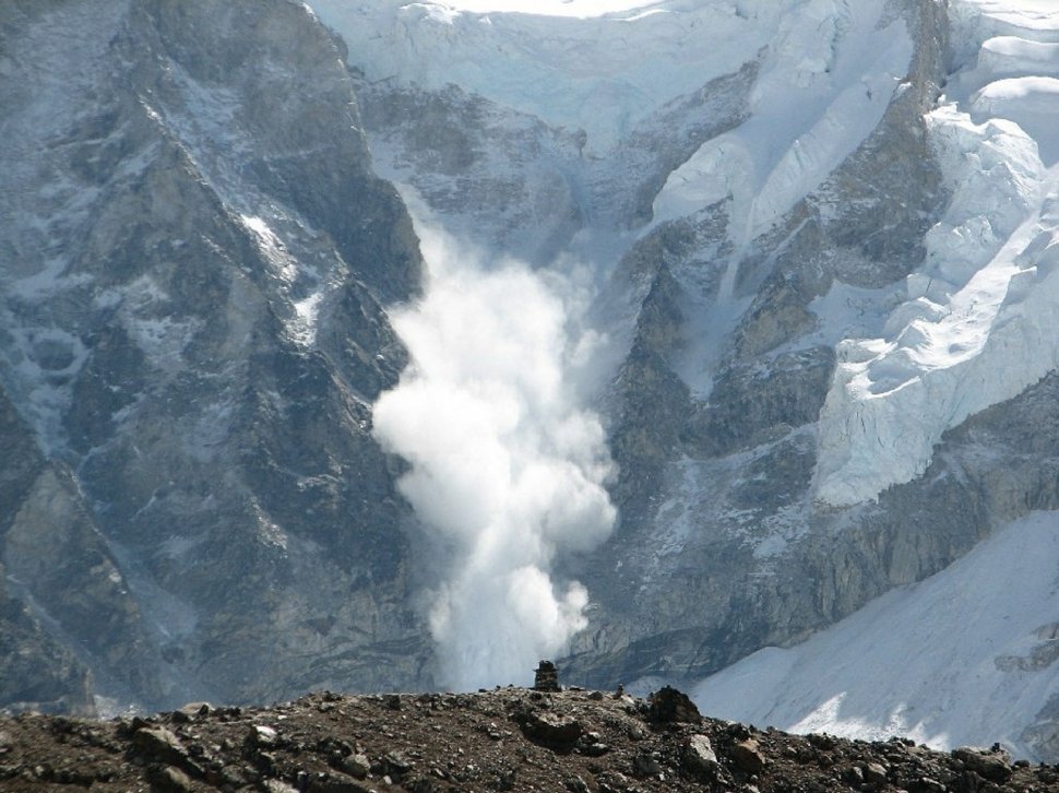 Avalanșă în Munţii Pirinei: Trei turişti au murit 
