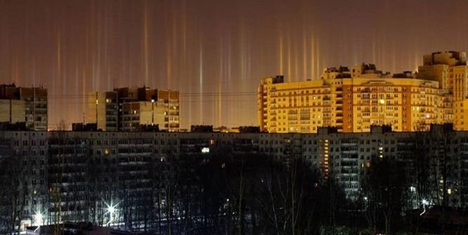 Fenomen rar, observat în Sankt Petersburg. Oamenii au stat cu ochii spre cer 