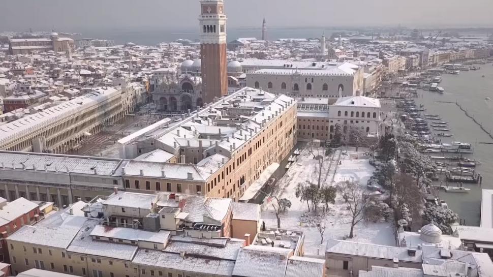 Europa, sub zăpadă. Imagini cu obiective turistice celebre acoperite de ninsori - FOTO 512166