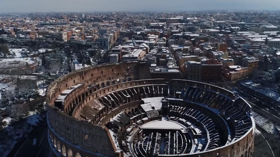 Europa, sub zăpadă. Imagini cu obiective turistice celebre acoperite de ninsori - FOTO 512167