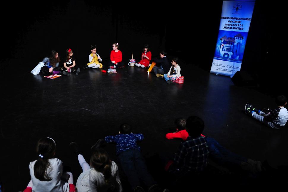 Primăvara a sosit prin ochi de copil 512667