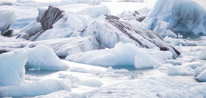 Un fenomen inexplicabil a fost descoperit în Antarctica. Cercetătorii au săpat o gaură de sute de metri adâncime în calota de gheață. Ce au găsit i-a surprins