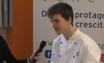 Un român de 19 ani, desemnat cel mai bun elev-bucătar dintr-o regiune din Italia