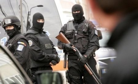 Percheziții de amploare în România. Procurorii DIICOT, în operațiune sprijinită de Europol