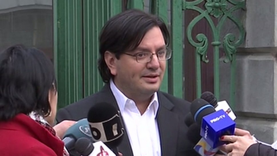 Nicolae Bănicioiu şi-a depus oficial candidatura pentru postul de preşedinte executiv al PSD. Cine îl susţine