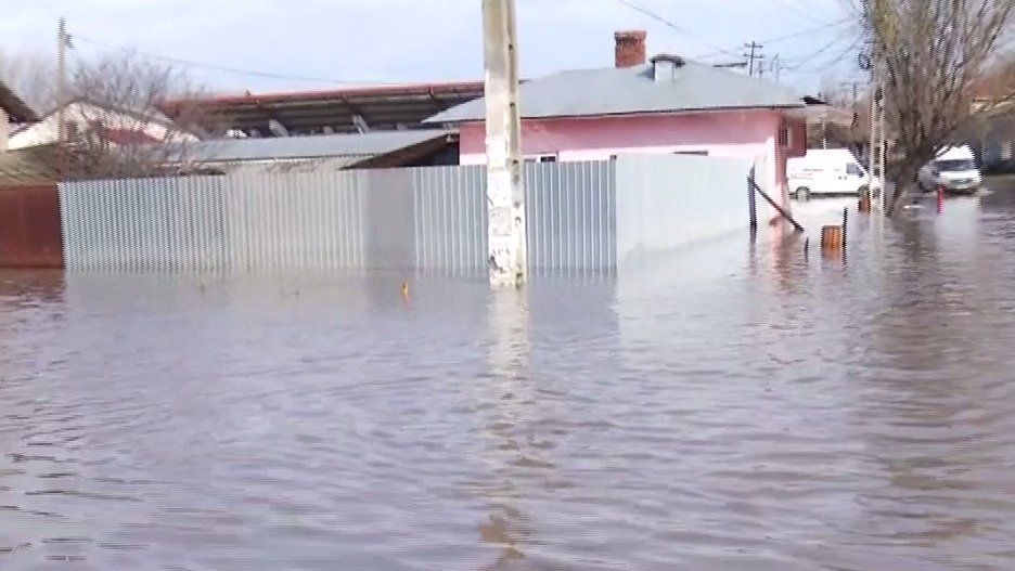 Potop în România: 71 de localităţi, afectate de inundații