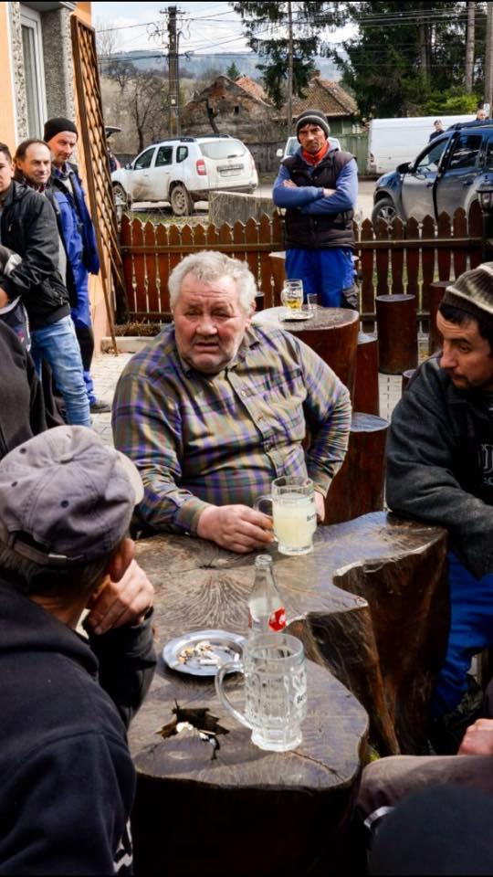 Inundațiile au pus pe jar doar autoritățile. Cum au fost surprinși sătenii amenințați de viitură. „Oamenii ne ghidau cu paharul în mână” 515364