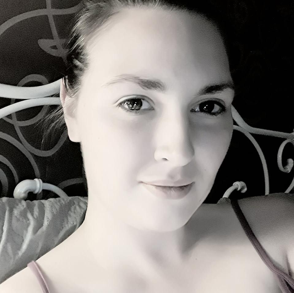 Ducea o viață fericită, până când într-o zi a ajuns de urgență la spital. Din acea zi, trăiește un coșmar. Este cumplit ce i s-a întâmplat acestui model. „De doi ani, nu mai pot să...” (FOTO) 515917