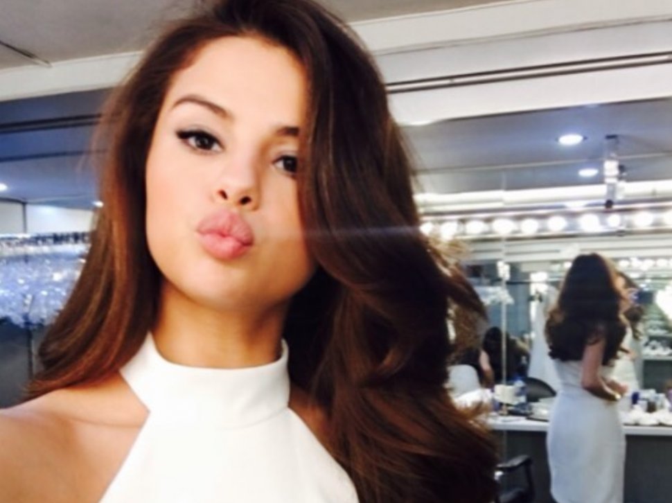 Selena Gomez pierde din nou lupta cu kilogramele! Cat s-a ingrasat dupa despartirea de Justin Bieber