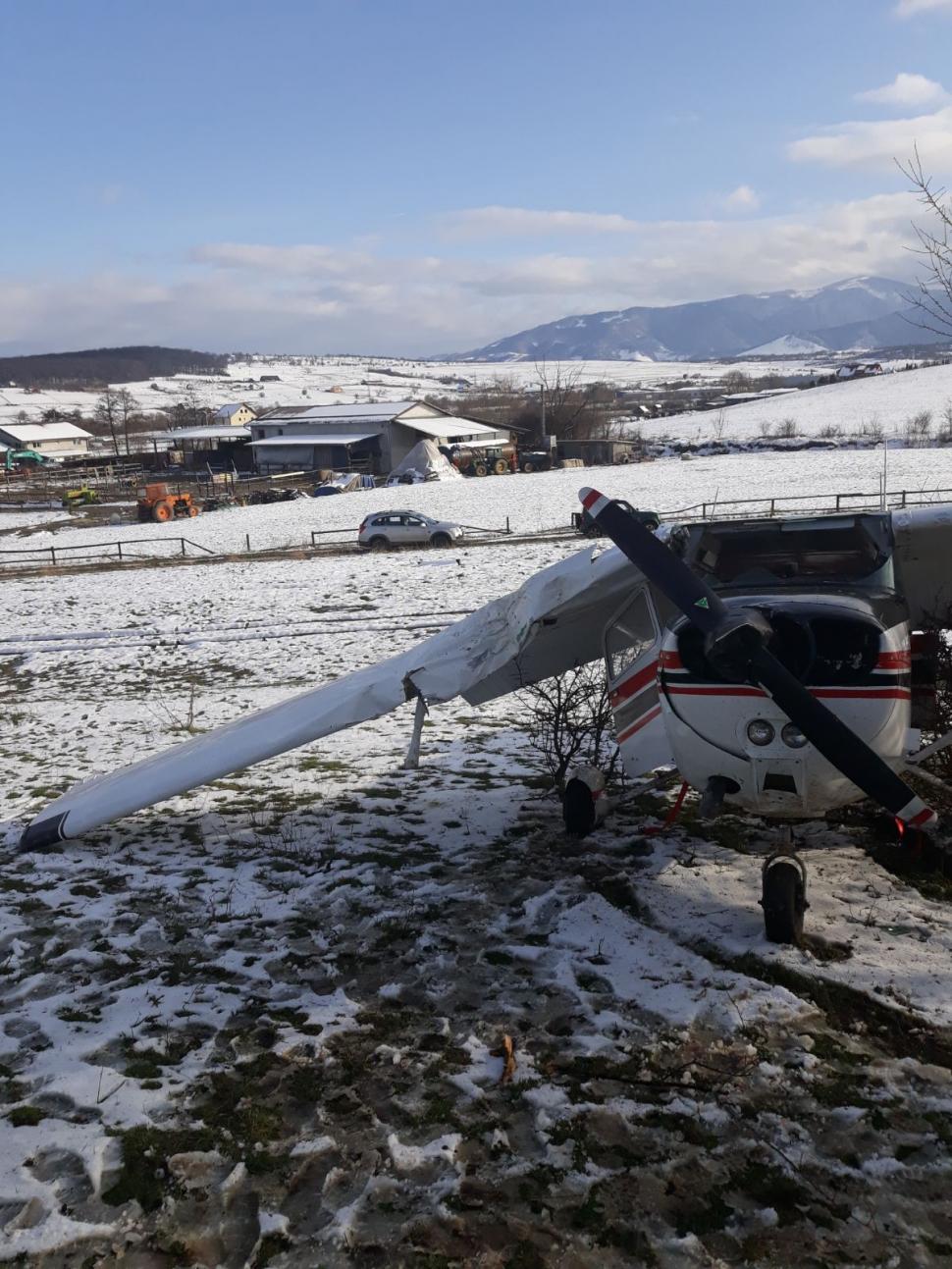 Incident aviatic în România. Un avion de mici dimensiuni a ratat decolarea 517152