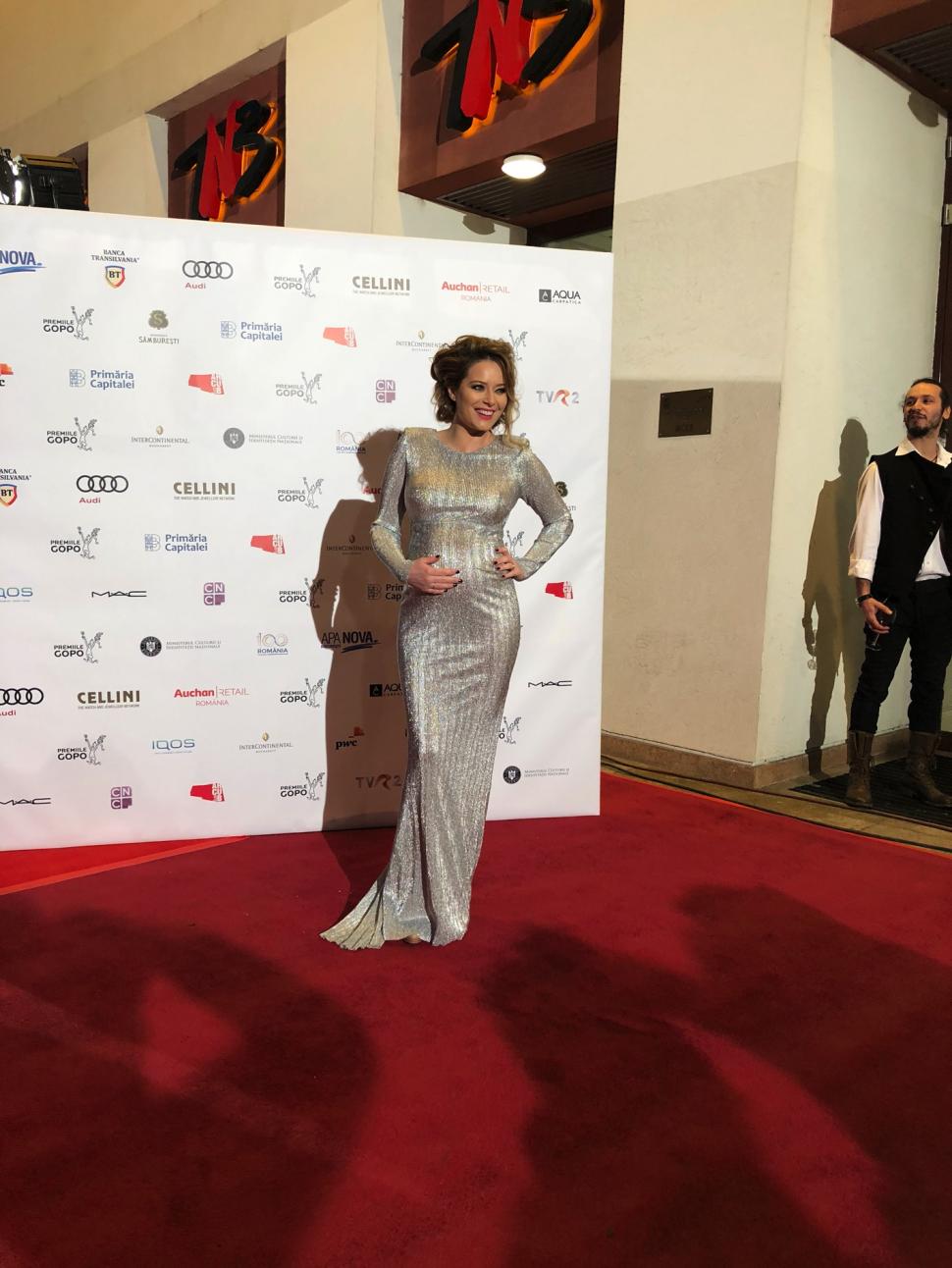 Cum a apărut Laura Cosoi la Gala Premiilor Gopo. Vedeta a întors toate capetele FOTO 517940