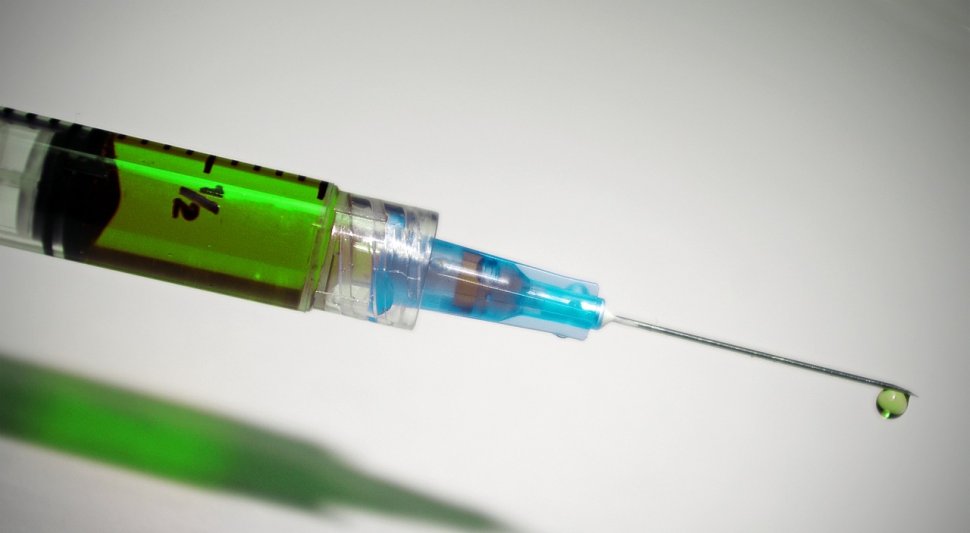  Vaccinul care distruge cancerul a început să fie testat pe oameni
