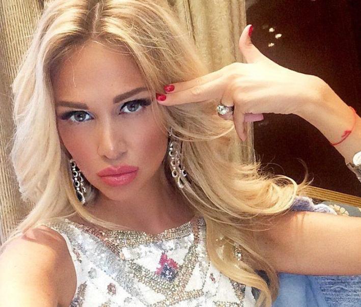 Vladimir Putin are o nouă iubită. Miss Rusia 2003 e cu 31 de ani mai tânără - FOTO 517835