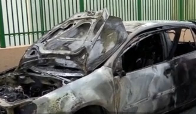 Un piroman a incendiat opt maşini în sectorul 1 al Bucureştiului