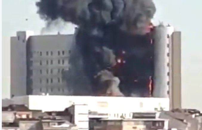  Incendiu uriaș într-un spital din centrul Istanbulului LIVE VIDEO