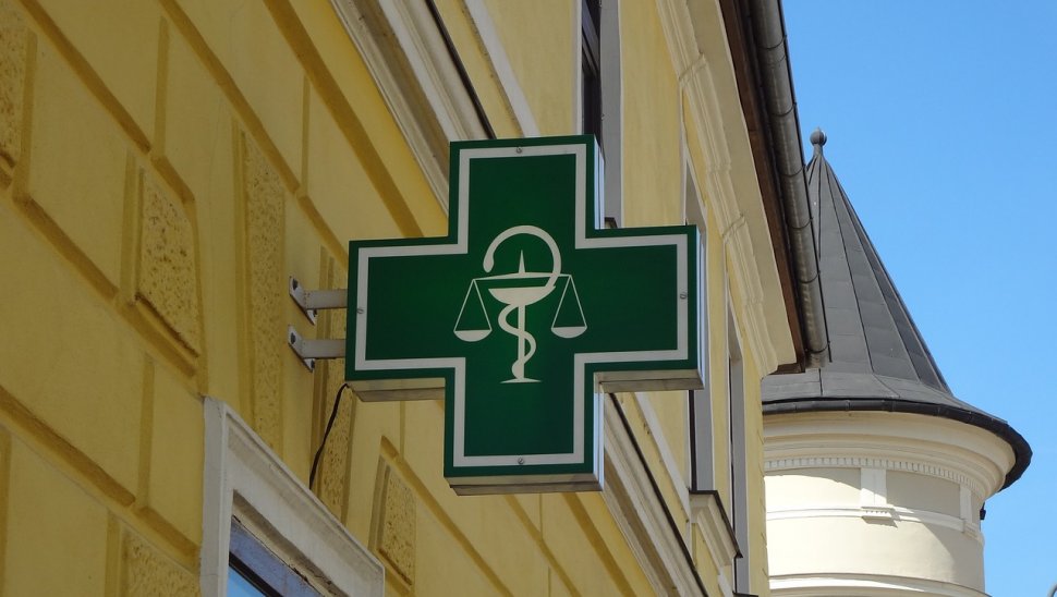 Lista farmaciilor deschise non-stop de Paște în București