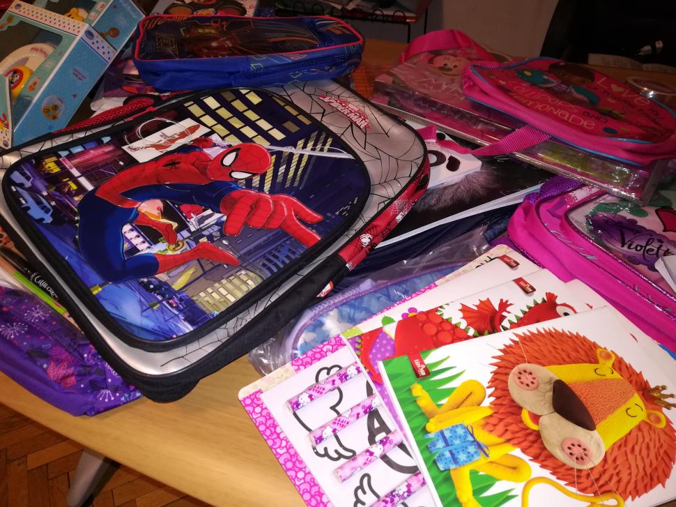 De Paști, 195 de copii din campania “Schimbă o viață” a Fundației Mereu Aproape au primit “Bucurie la cutie” 520763