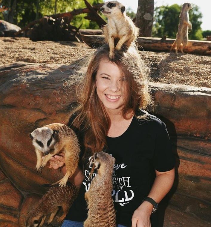 A criticat-o pentru că se fotografia cu animale periculoase. Abia când i-a văzut numele a înțeles totul 521940