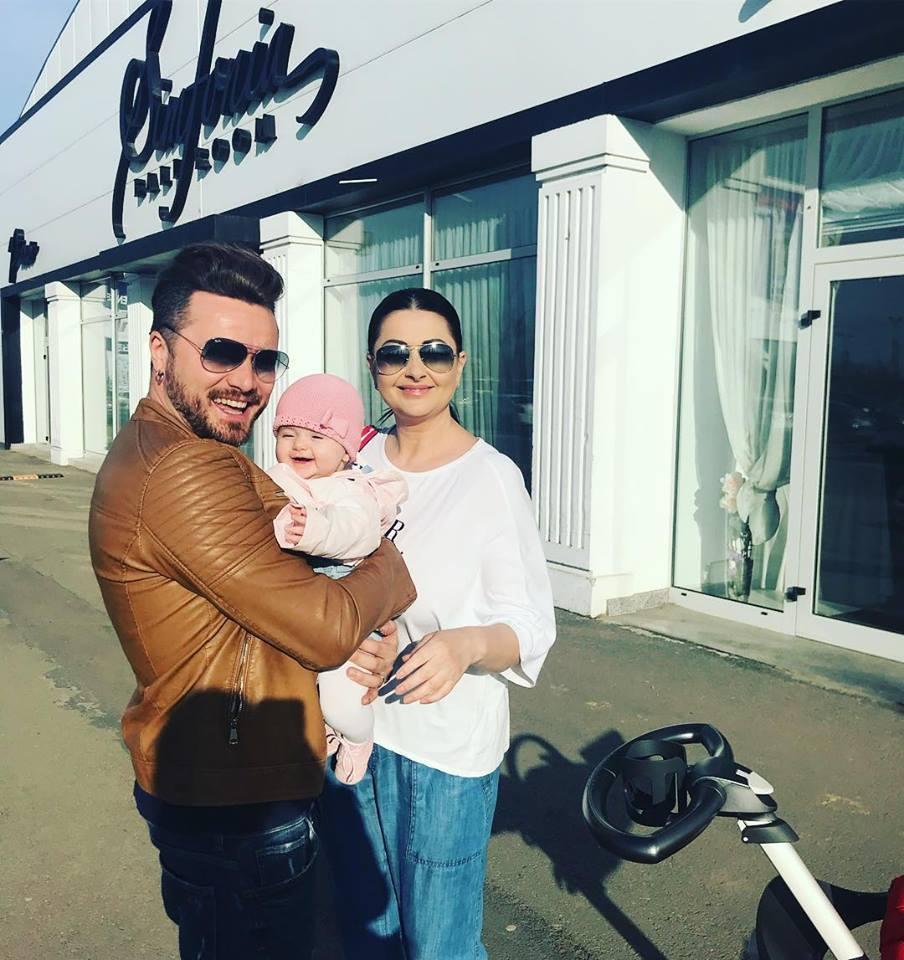 Cati bani au castigat Gabriela Cristea si Tavi Clonda in urma botezului! Au plecat acasa cu o suma uriasa 521882