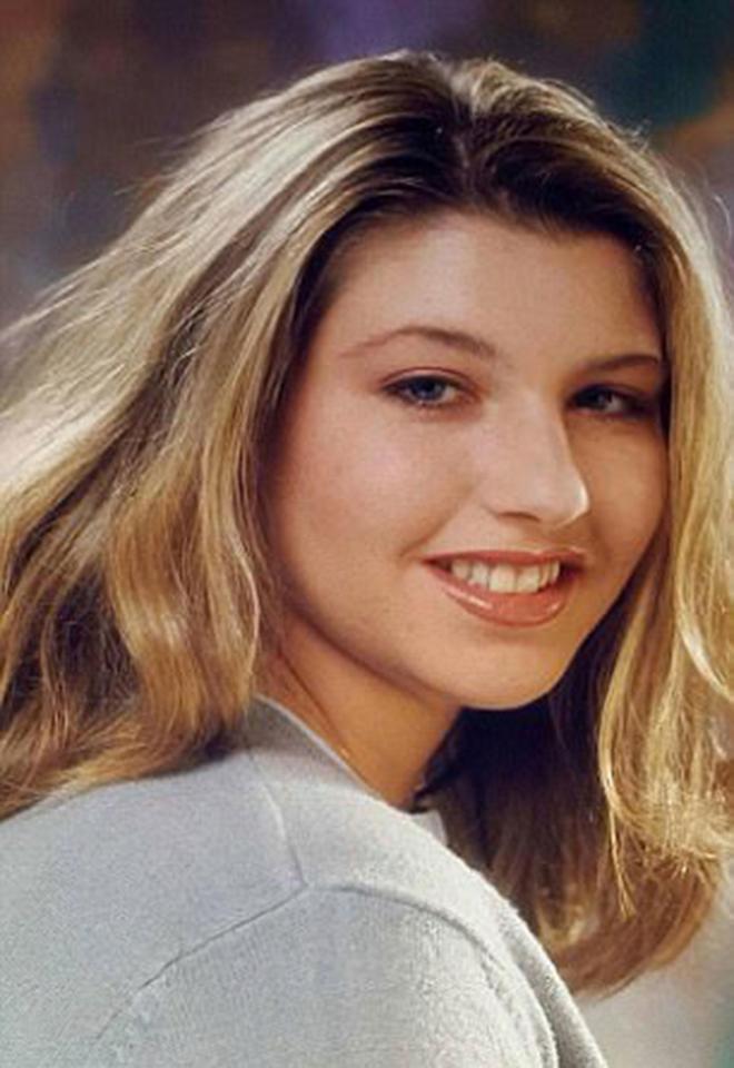 Caz fără precedent! La un an după ce a fost ucisă, depune mărturie împotriva criminalului 522123