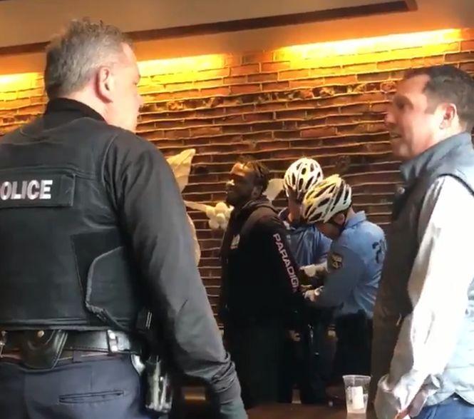 Starbucks își închide, pe 29 mai, toate cafenelele din SUA - VIDEO 522051