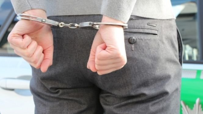 Caz șocant în Vrancea. Un bărbat a fost arestat preventiv, fiind acuzat că şi-a violat cei trei copii