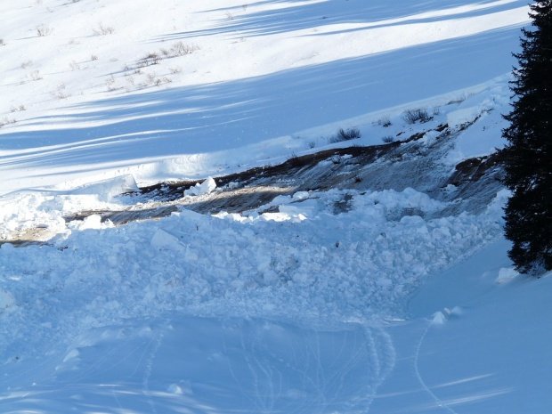 Locul din România unde zăpada măsoară 174 de centimetri. Avertismentul meteorologilor