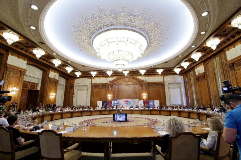 WINE & STREET FOOD FORUM - Intact Professional Debates 522707