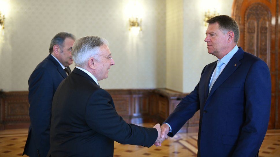 Klaus Iohannis se întâlnește cu conducerea BNR. Primele imagini de la Cotroceni