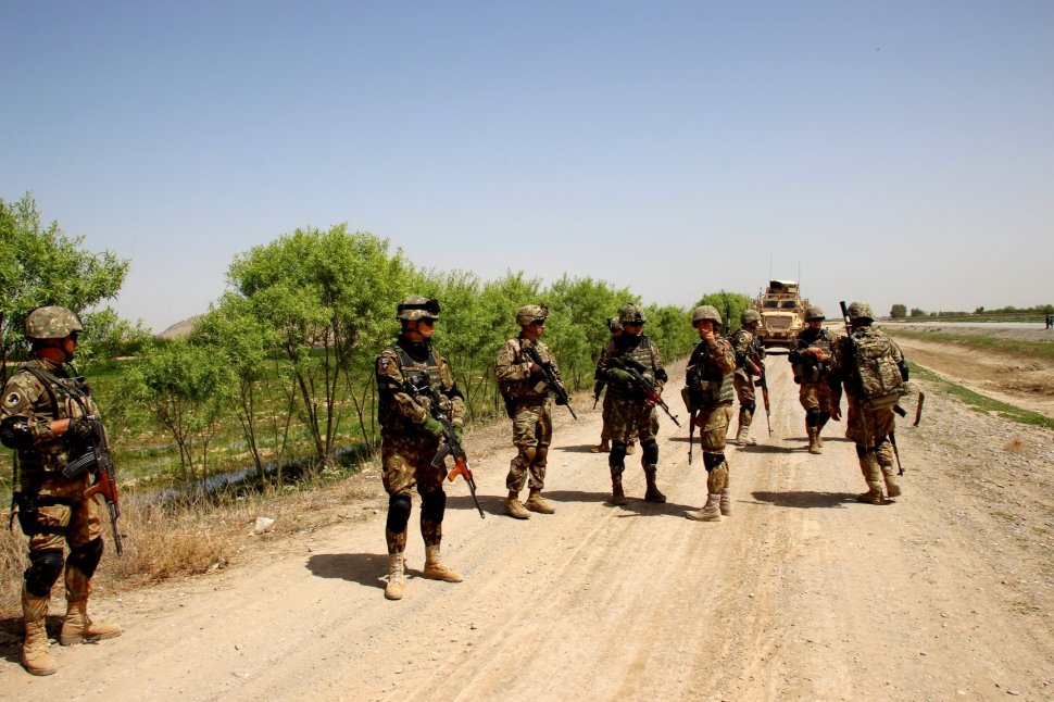 Cine sunt cei opt militari răniți în atentatul din Afganistan 