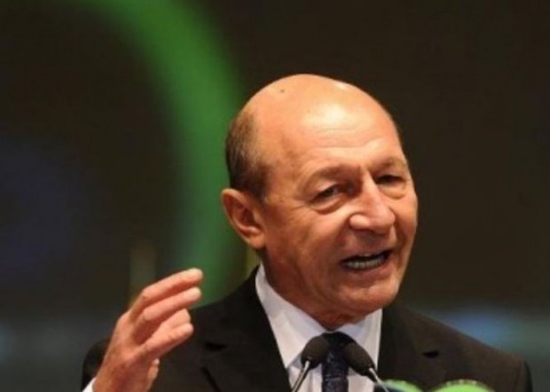 "Premierul" lui Băsescu trece la PNL