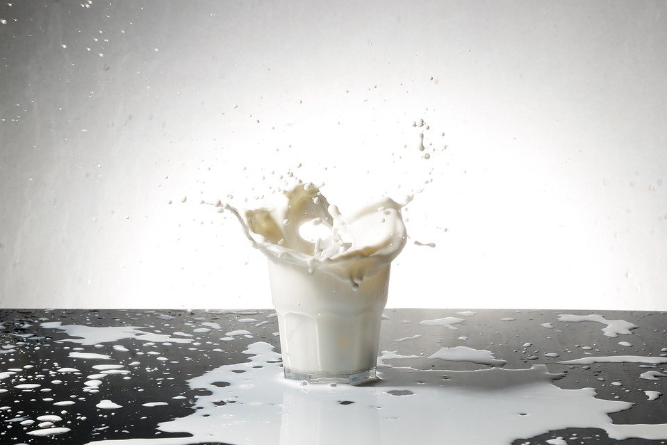 Ce este laptele de ovăz - și dacă este bun pentru sănătate  