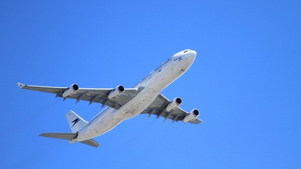 Un avion cu 145 de pasageri a aterizat de urgență pe Aeroportul Otopeni