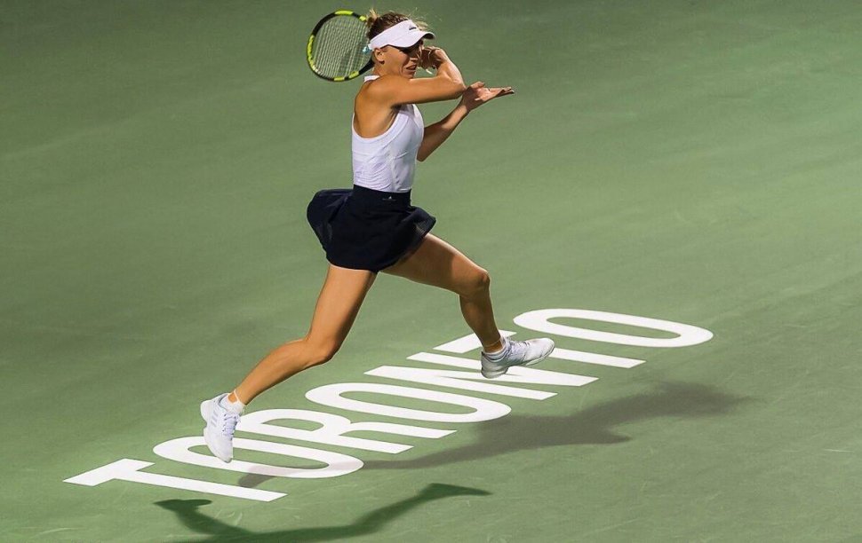 Simona Halep a scăpat de pericol. Caroline Wozniacki a fost eliminată în turul trei la Madrid