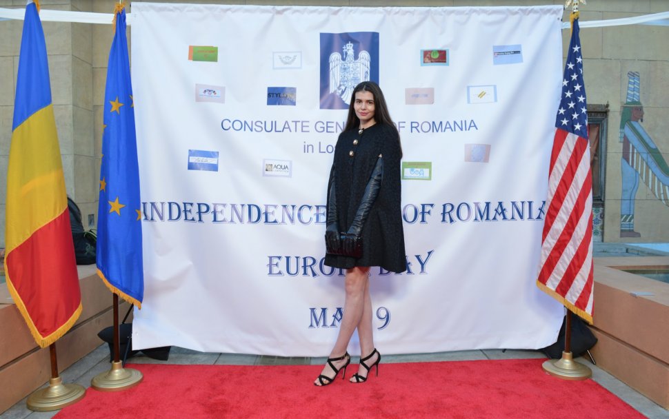 FOTO Cum a ajuns Monica Gabor să reprezinte România la un festival de film European din SUA. Cine a mai fost alături de ea pe covorul roșu!