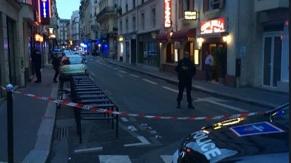 Atac cu cuțitul în Paris! Un bărbat a înjunghiat mai multe persoane - VIDEO