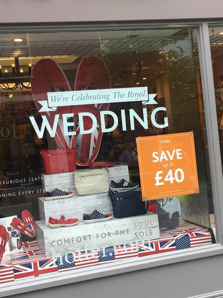 Cum se pregătesc englezii pentru nunta regală - Galerie FOTO 527411