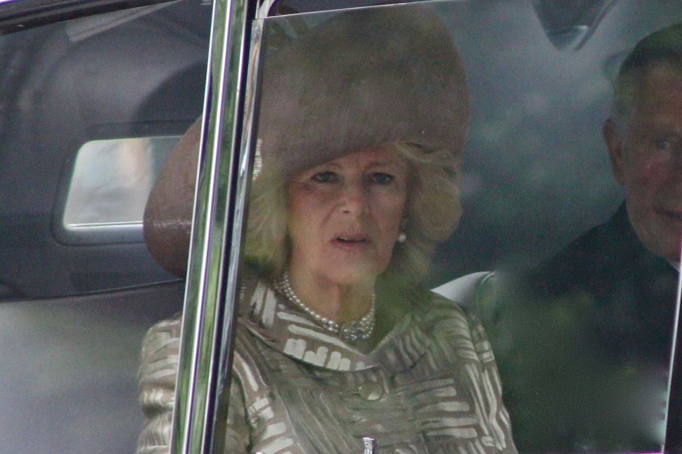 Ipocrizie regală. Soția Prințului Charles o critică pe Meghan Markle