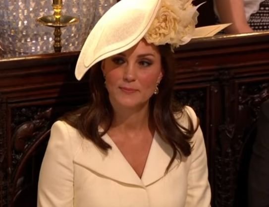 De ce Kate Middleton a purtat o rochie veche la nunta regală  