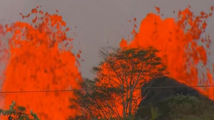 Imagini dramatice surprinse în timpul erupției Vulcanului Kilauea din Hawaii (VIDEO)